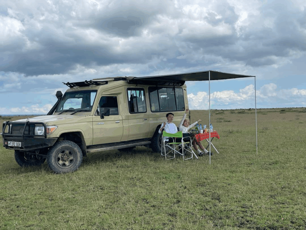 Kenya 4x4s car rentals & hire Land Cruiser Extended W